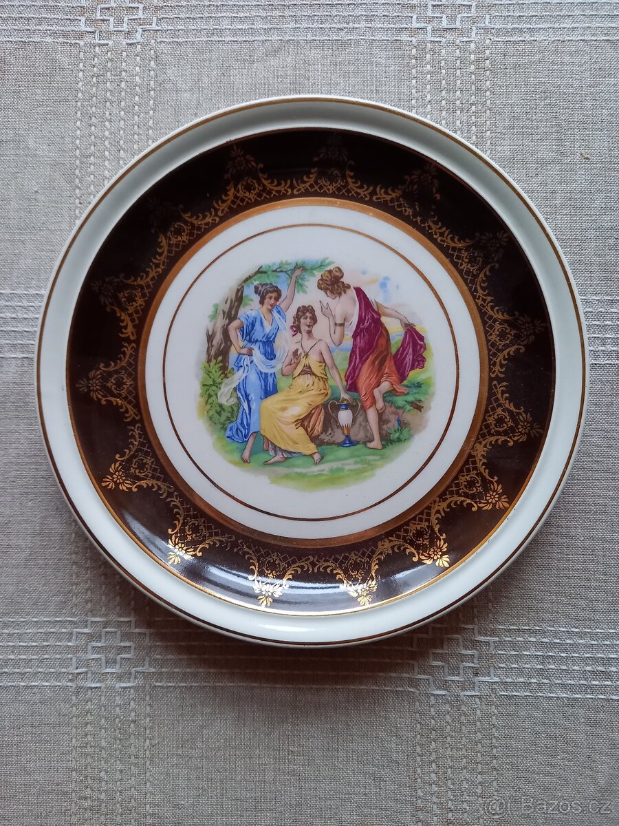 Keramický zdobený talíř - Tři Grácie