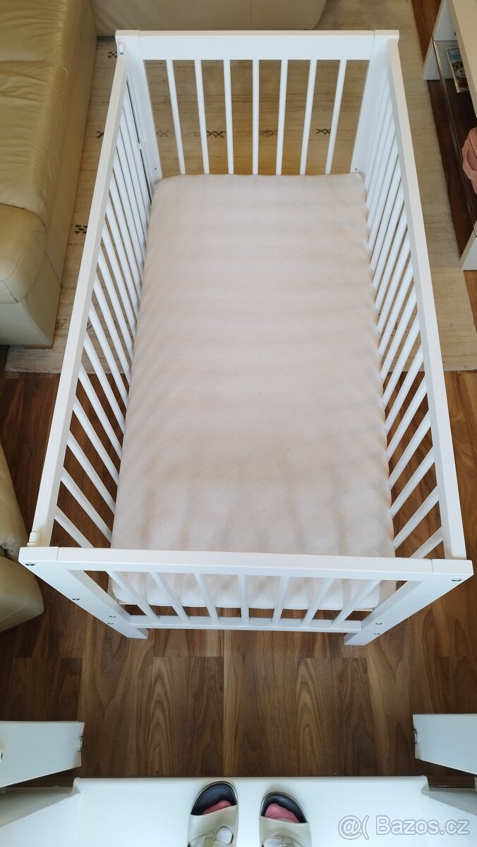 Dětská postýlka Scarlett Perta  bílá 120x60