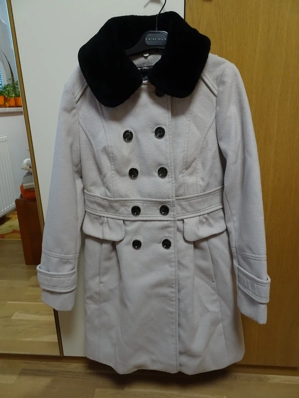 Krásný krémový kabát vel. S