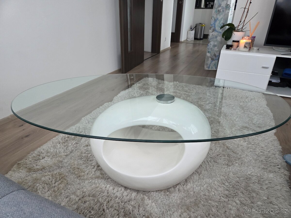 Konferenční stolek