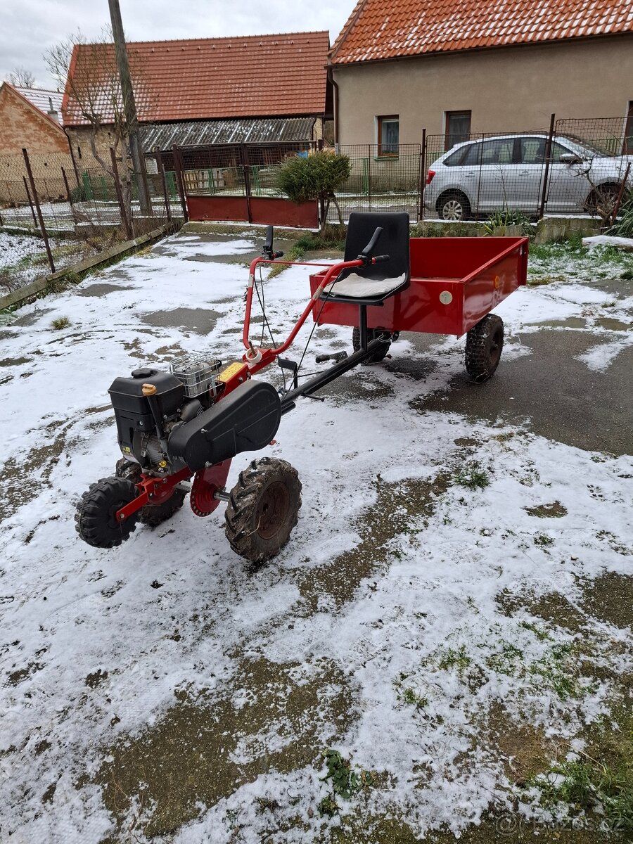 Prodám multifunkční kultivátor Mountfield  s vozíkem