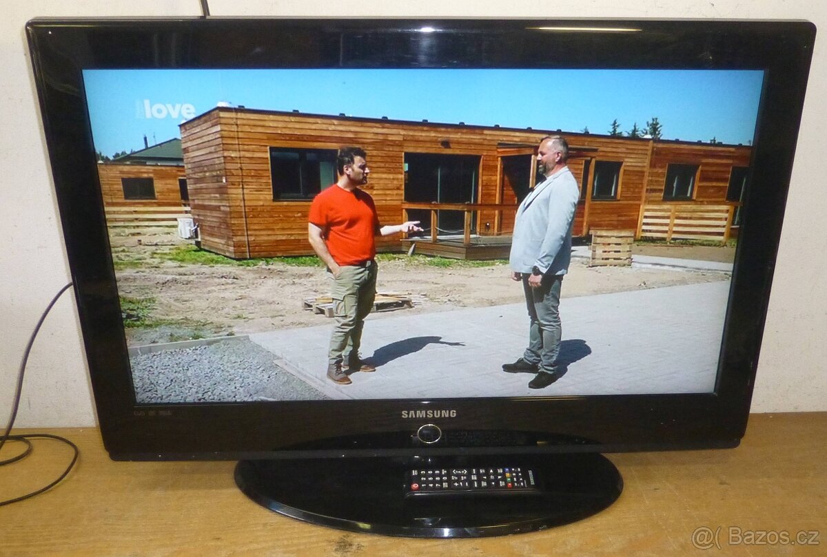 LCD televize 80 cm SAMSUNG 32 palců, nemá DVBT2