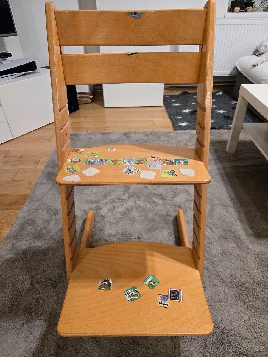 Rostoucí židle z masivu