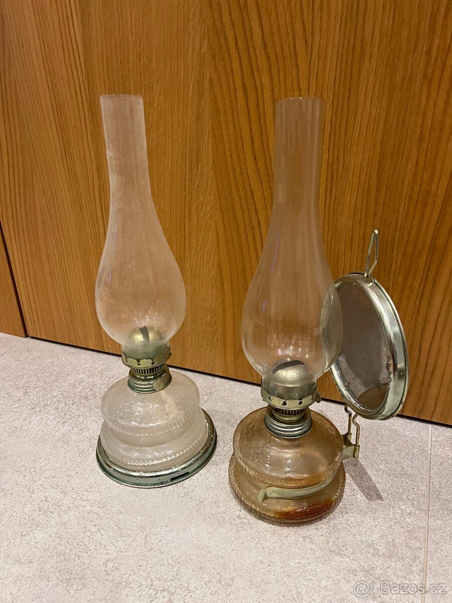 Starožitná petrolejova lampa