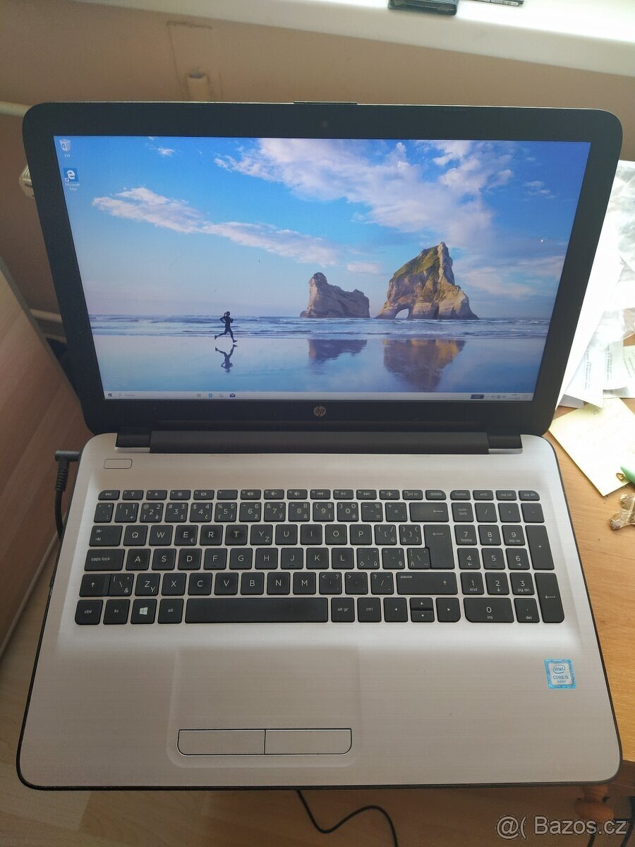 15,6" notebook HP; Intel i5 až 2,8ghz, Windows 11