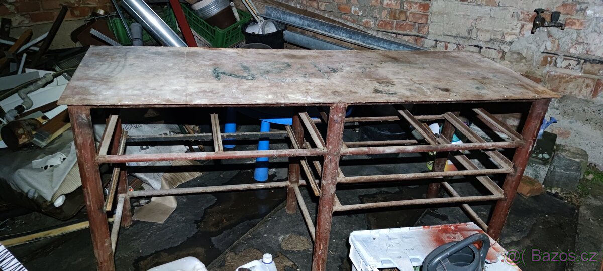 Pracovní stůl do dílny /ponk /kovový stůl
