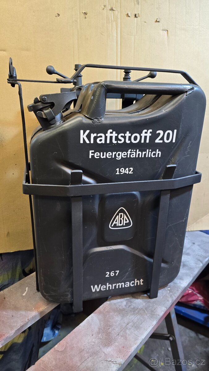 Wehrmacht koš na kanystr 20L