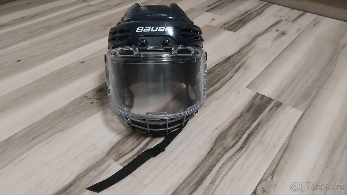 Hokejová helma bauer