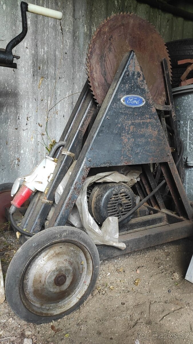 CIRKULARKA NA DREVO A KULATINY