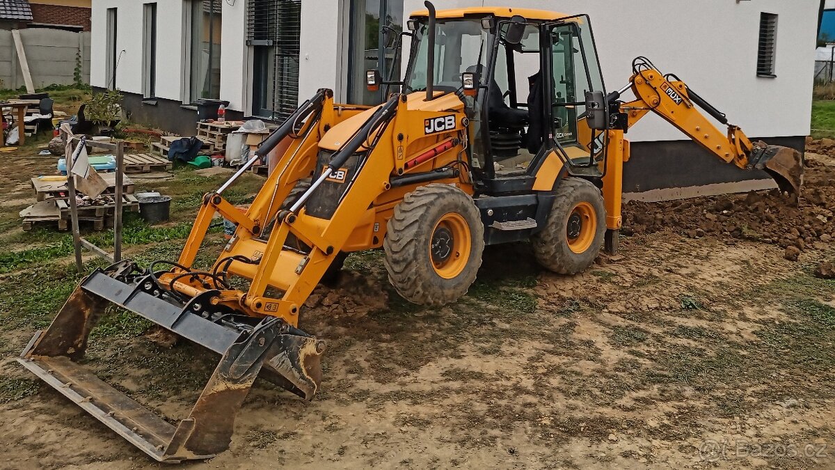 JCB 3CX Compact traktorbagr - rypadlo-nakladač