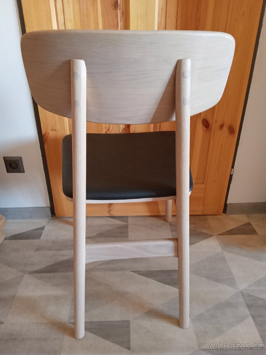 4 x jidelni zidle Unique furniture livo