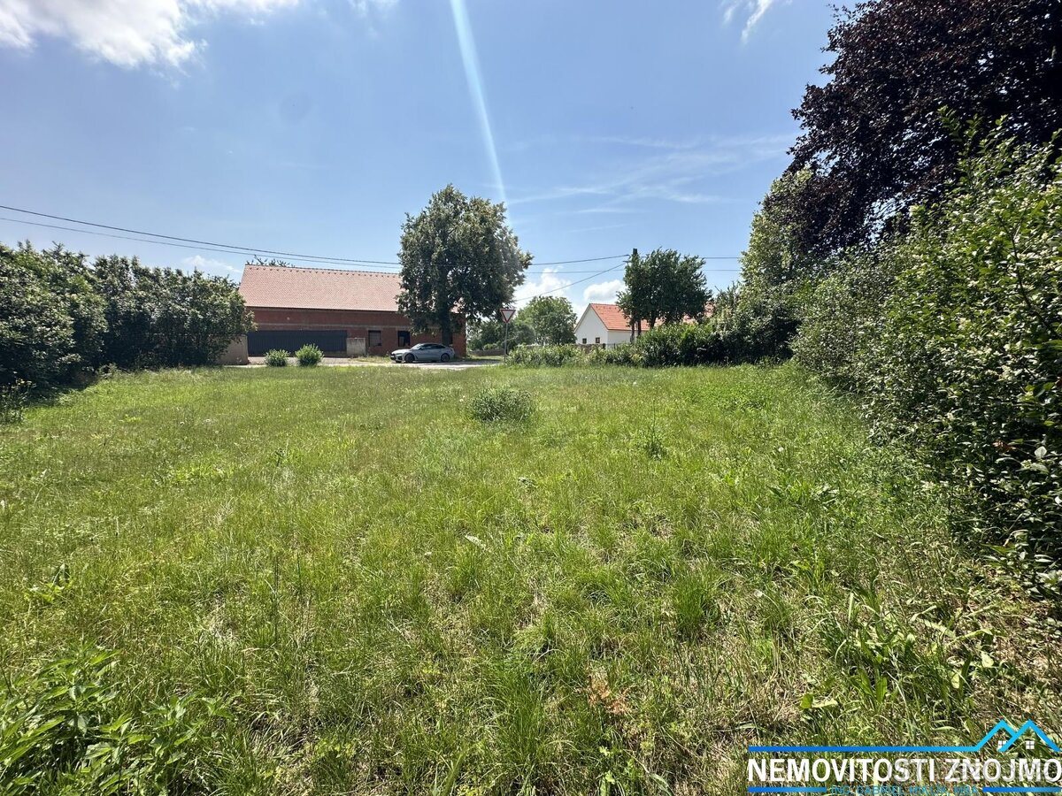 Prodej stavebního pozemku, 571m2, Lukov u Znojma