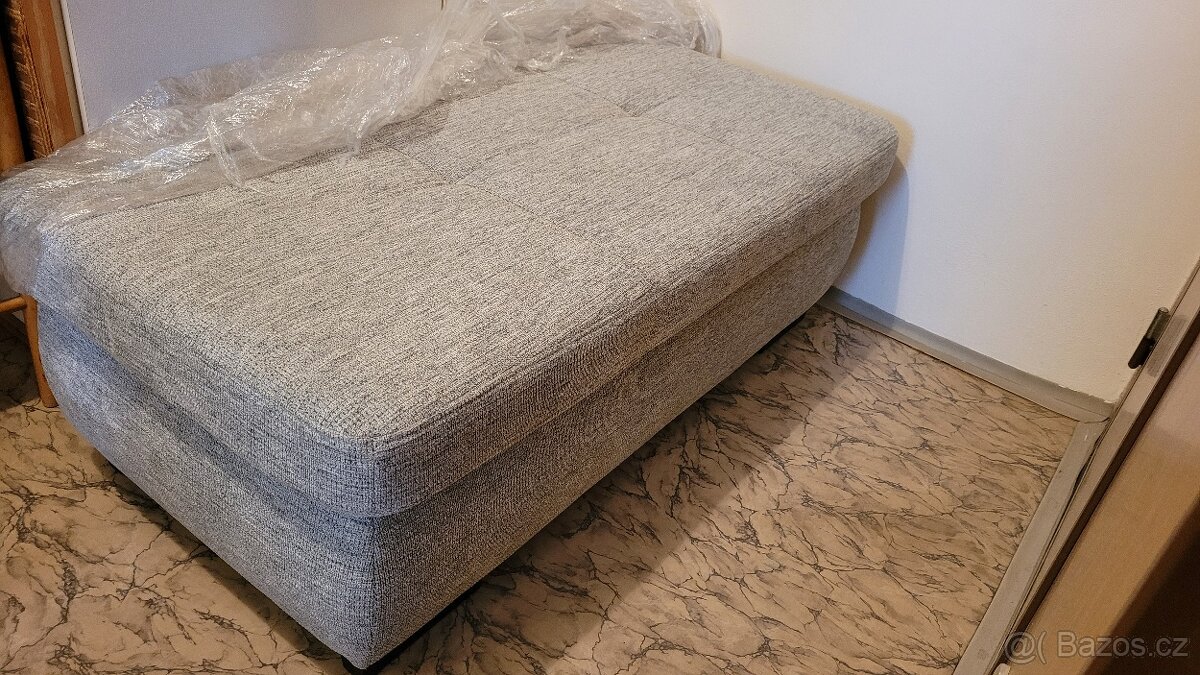 Čalouněný taburet /lavice 130/65/44