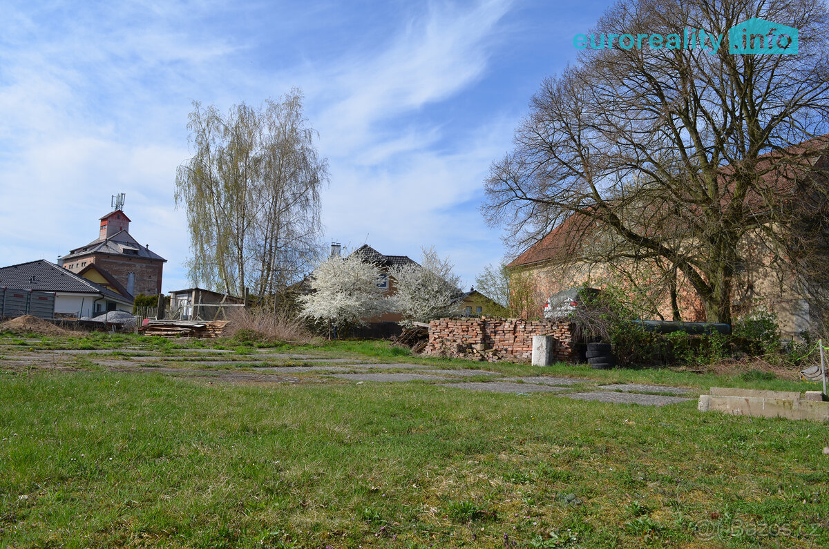 Stodola se stavebním pozemkem 1571 m²