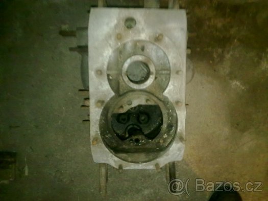 Blok motoru T 57