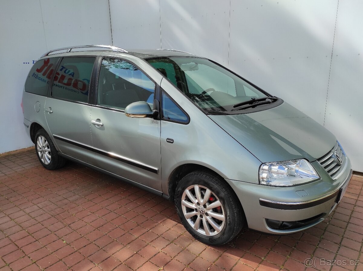 VW Sharan 1.9 TDi 96 kW 7 MÍST 2006 DIGI KLIMA VÝHŘEVY XENON