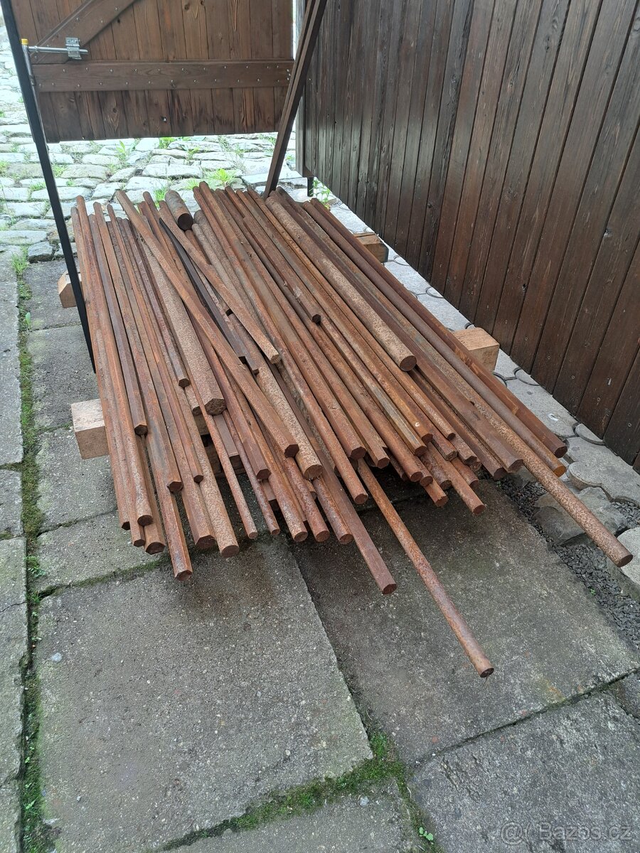 Železo hutní materiál