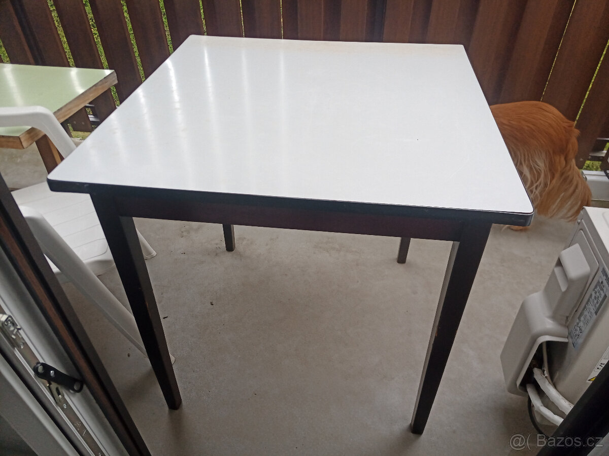 Stůl 8080cm