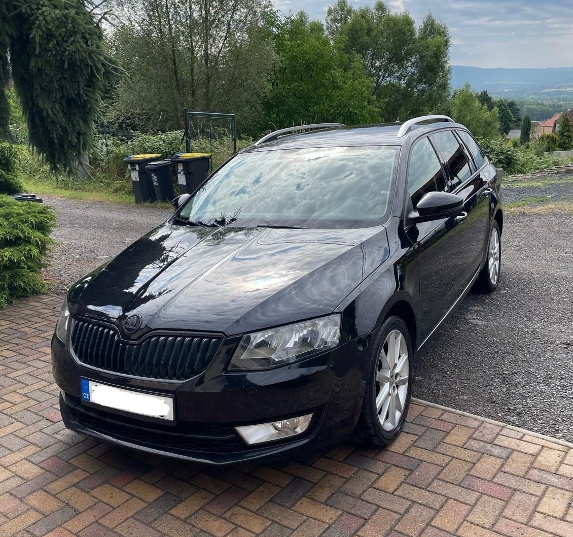 Skoda Octavia III combi 2.0 Tdi 110kW DSG ELEGANCE