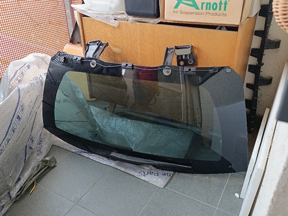 Zadní výklopné okno kufru Citroen C4 Grand Picasso