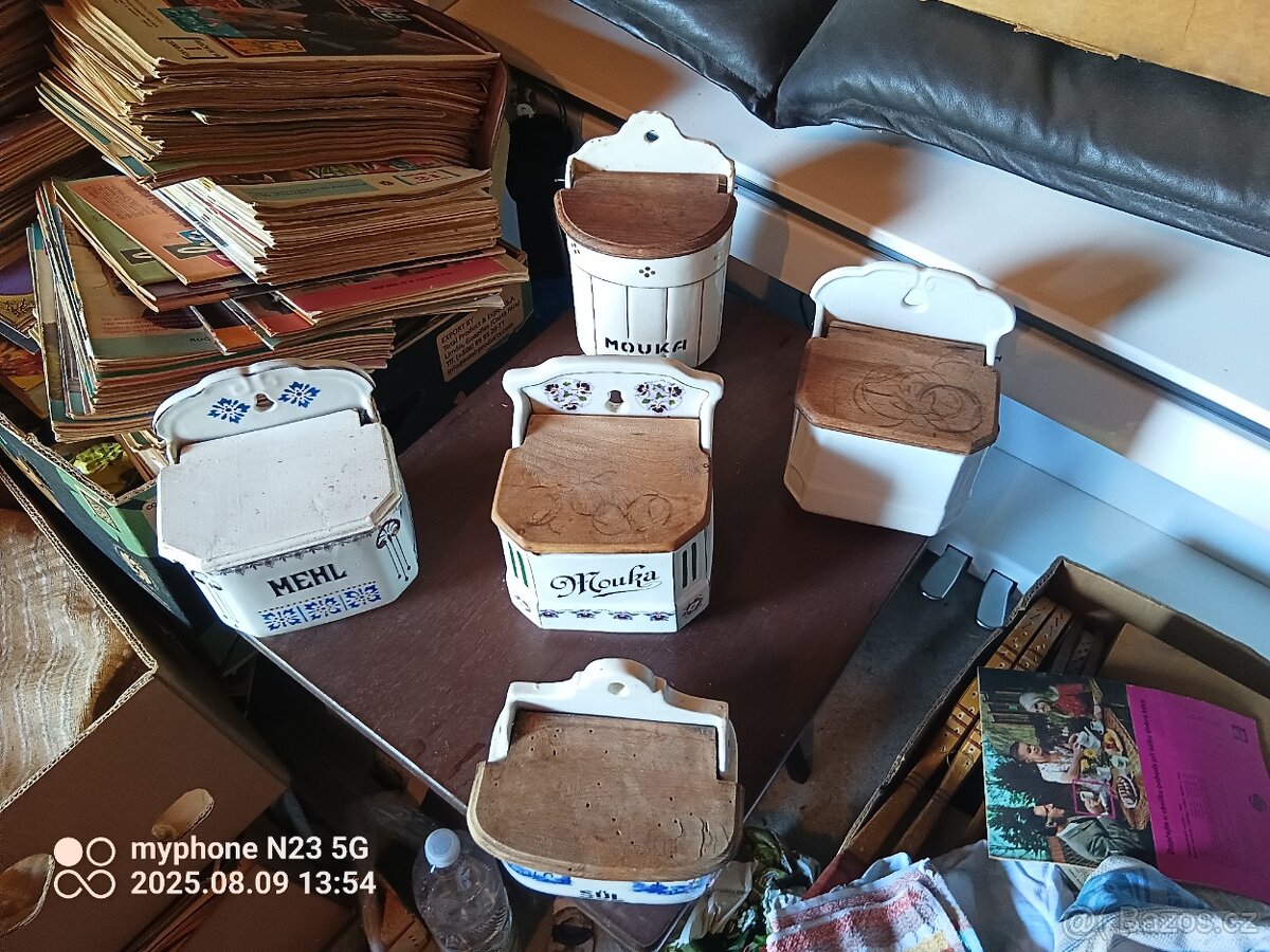 Staré porcelán keramika korenky dózy malovane