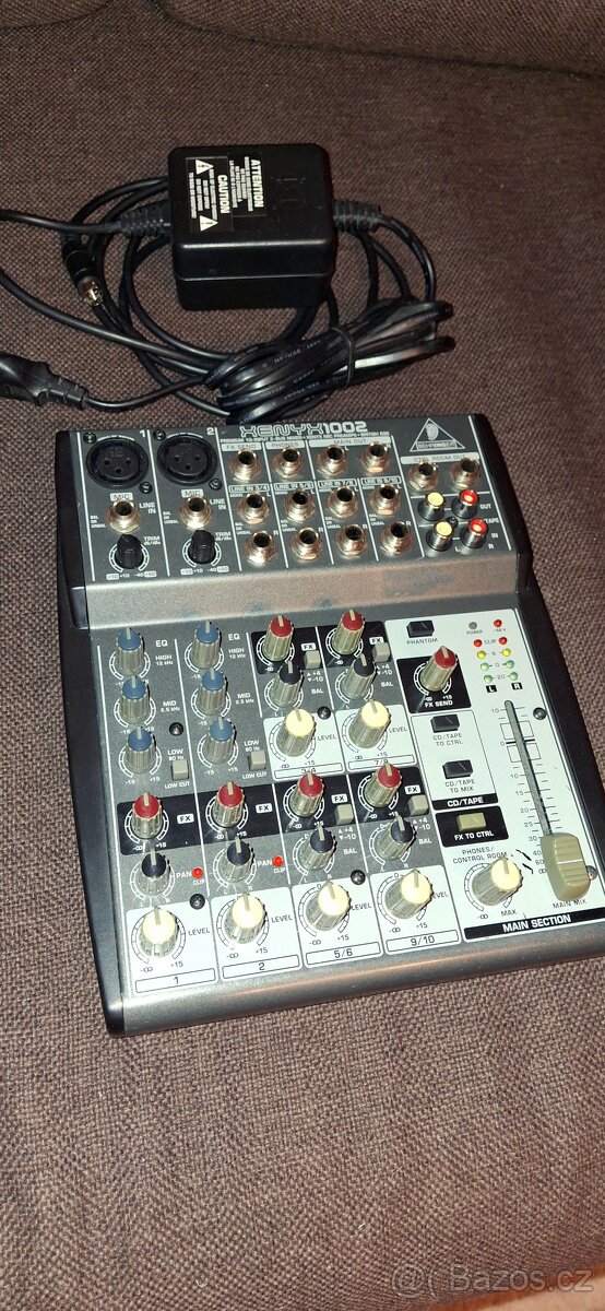 Behringer Xenyx 1002 mixážní pult
