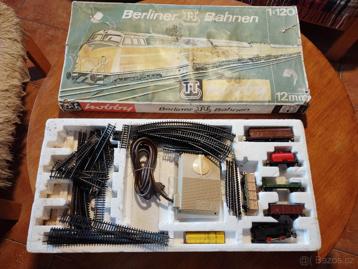 Prodam vlacky TT,  železnicni vetes, koleje, vagonky