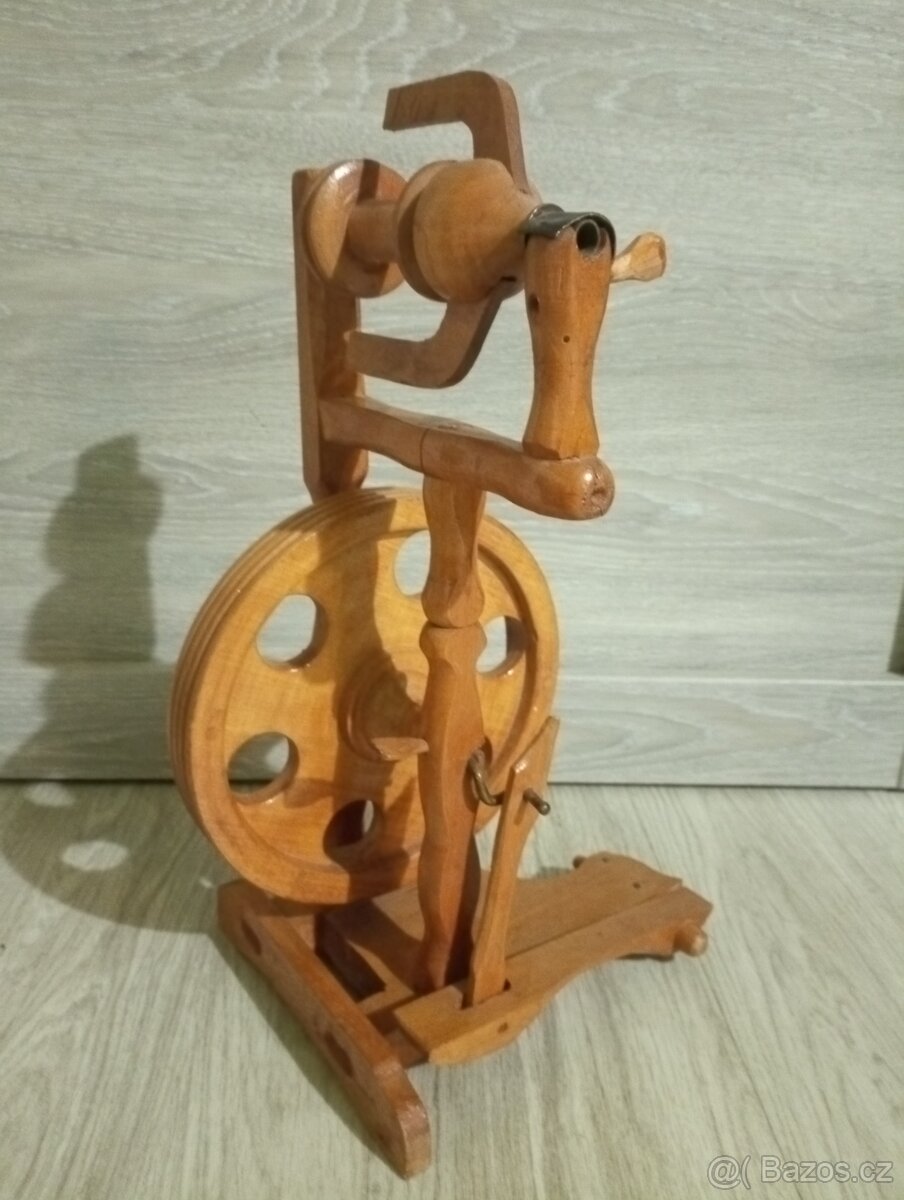 Dřevěný kolovrátek