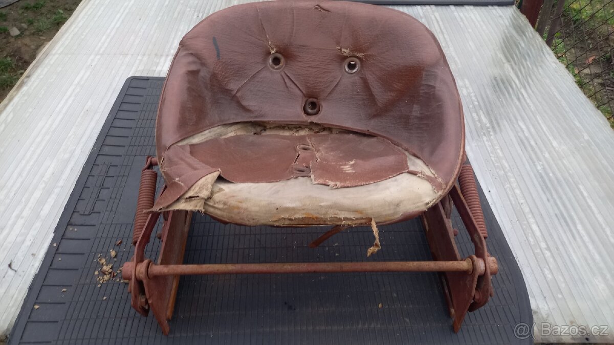 Zetor 25A/ K-sedačka