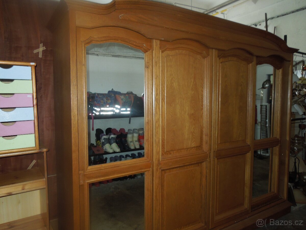 šatní skřín rustikal