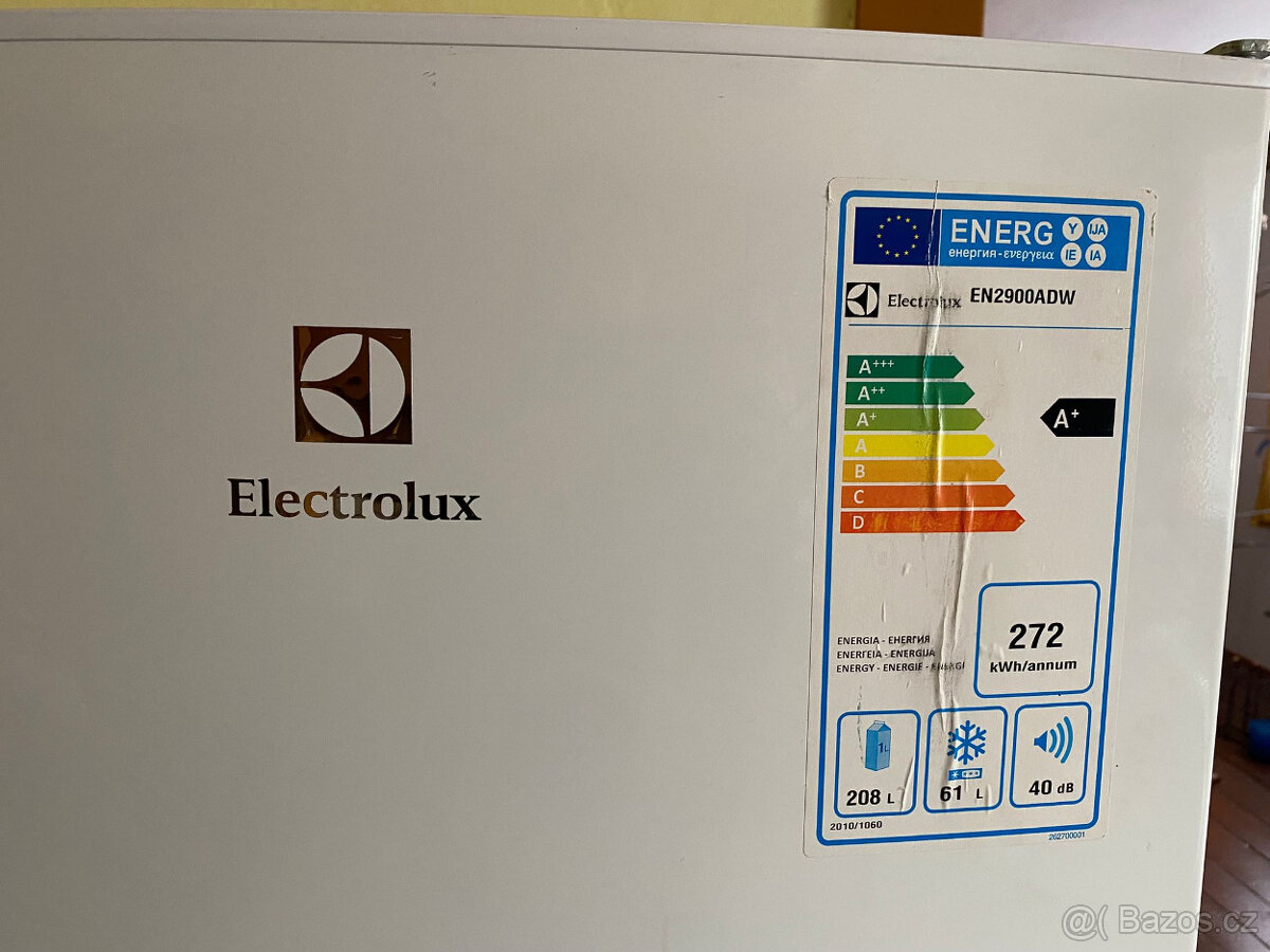 lednice s mrazákem electrolux EN2900ADW