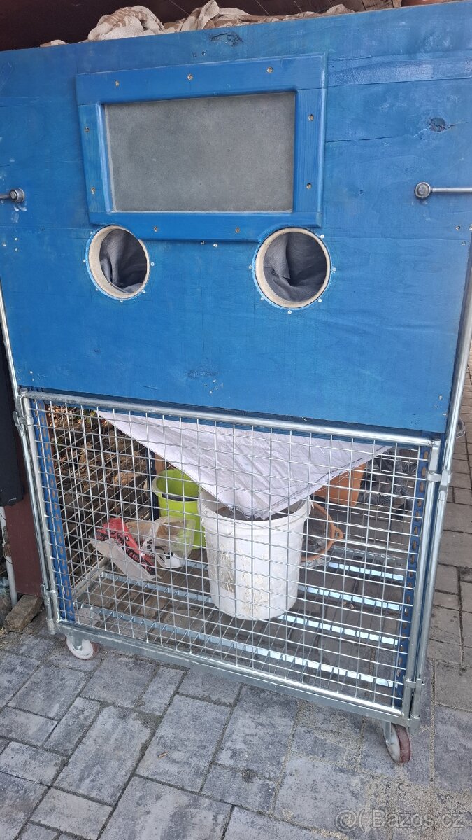 Mobilní pískovací box 768l rozkládací.