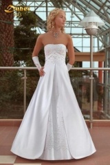 Levné svatební bílé šaty ve vel.40-42, vzadu na šněrování, p