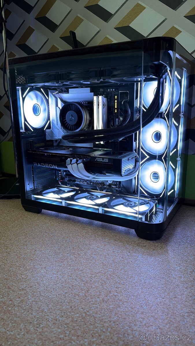 Core ultra 9 285K, 9070xt 16gb, 32GB ram 2TB disk