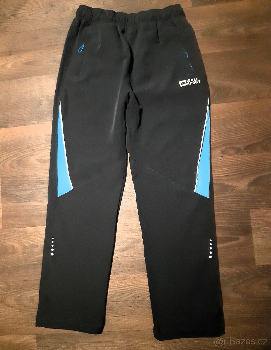 Šusťákové sportovní kalhoty, velikost 152