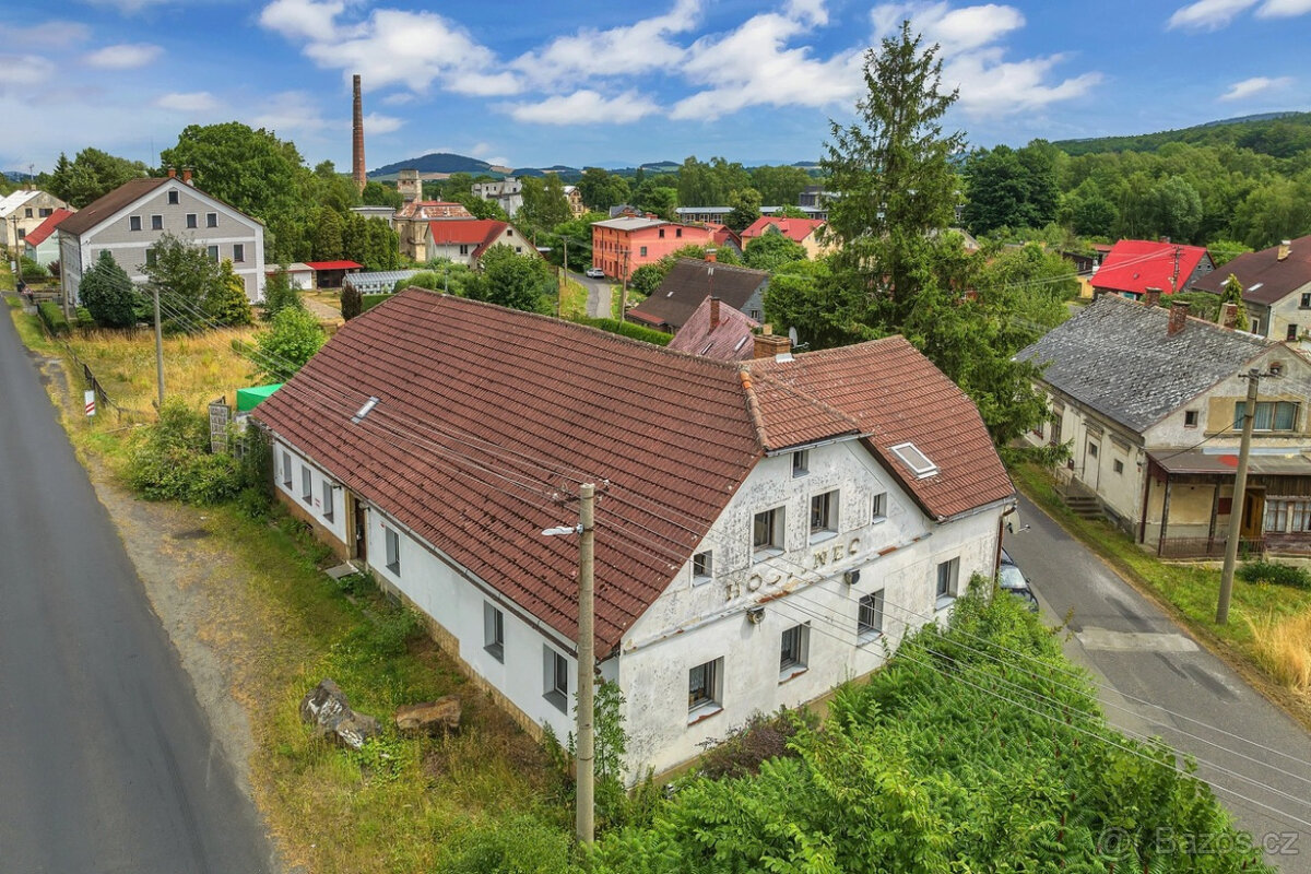 Prodej rodinného domu 350 m², pozemek 958 m²,Dolní Podluží