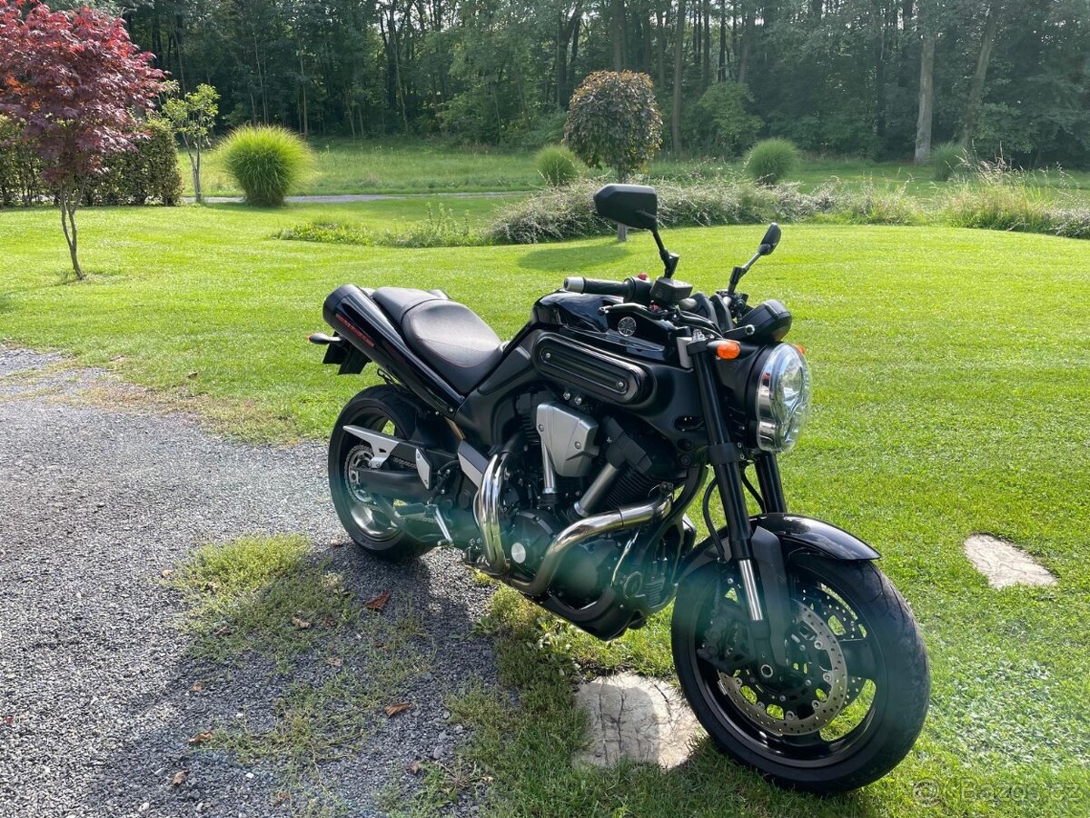 YAMAHA MT 01