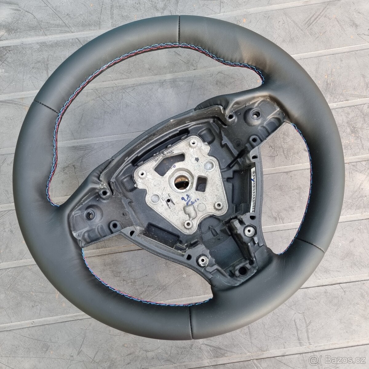 Bmw 5 F10/F11 nový kožený volant