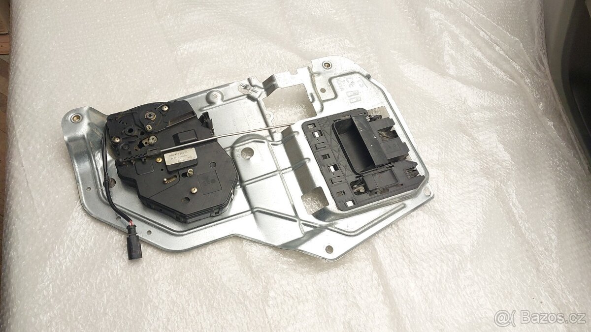 VW Transporter T5 - MECHANISMUS LZ VRAT