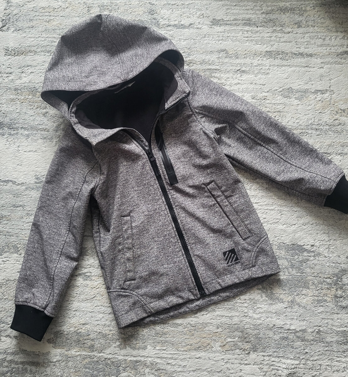 Softshellová bunda H&M vel. 140