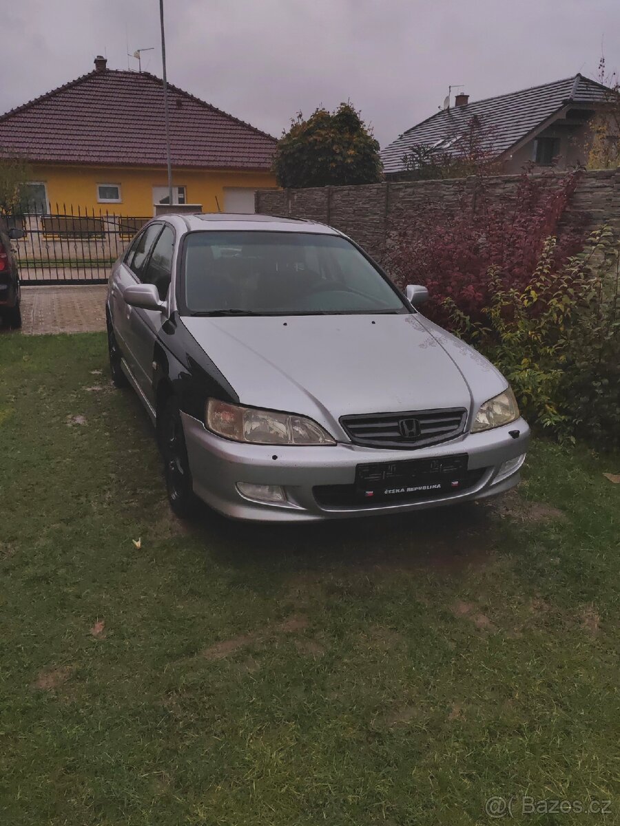 Prodám Honda Accord VI díly