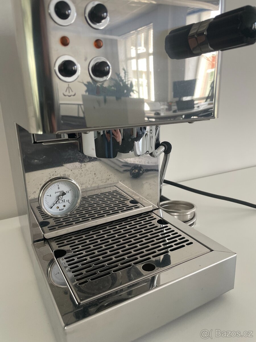 ECM Espresso Casa V pákový kávovar