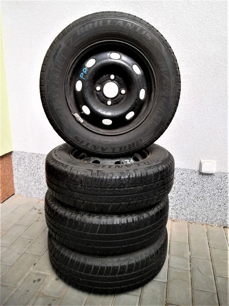 4 ks letních pneu 175/70/R13 82T na plech. discích