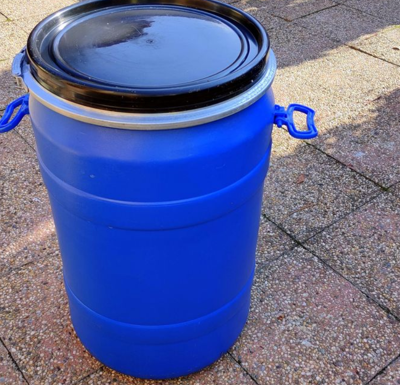 Plastové sudy 120 l