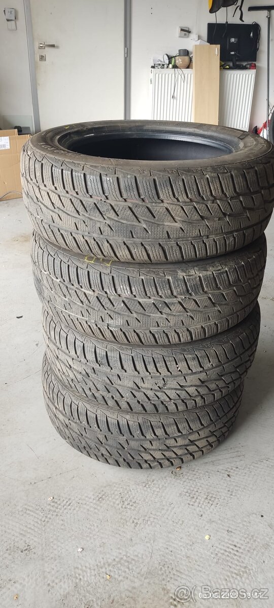 pneu zimní 4 ks 215/60 R17 H Matador Siberia