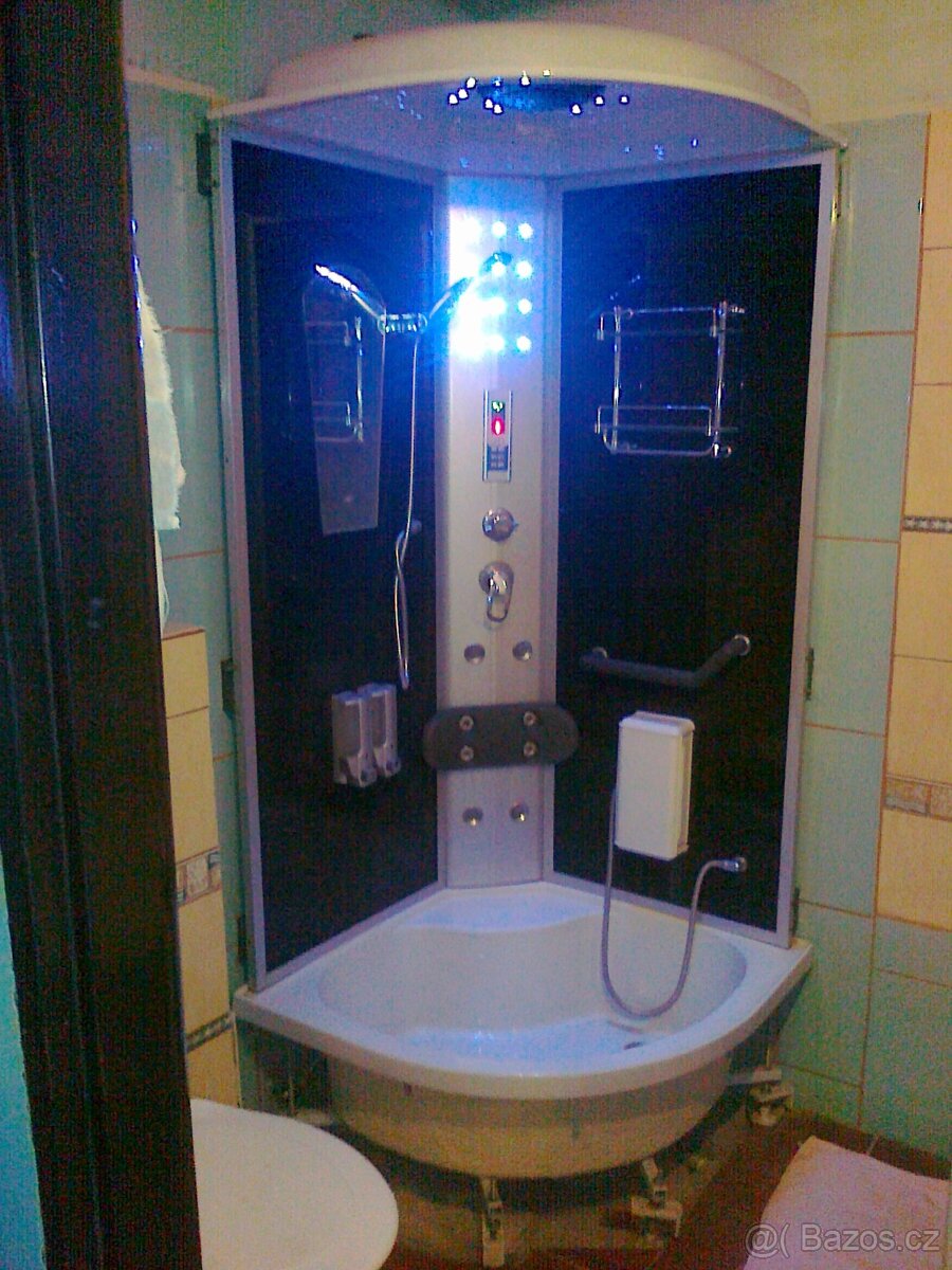 Sprchový kout