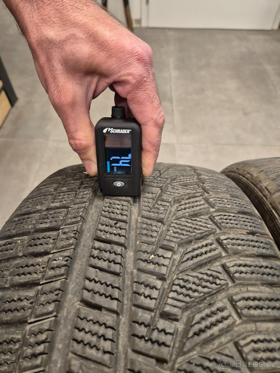 Hankook Winter icept evo2 245/40 R19 zimní - LETNÍ CENA