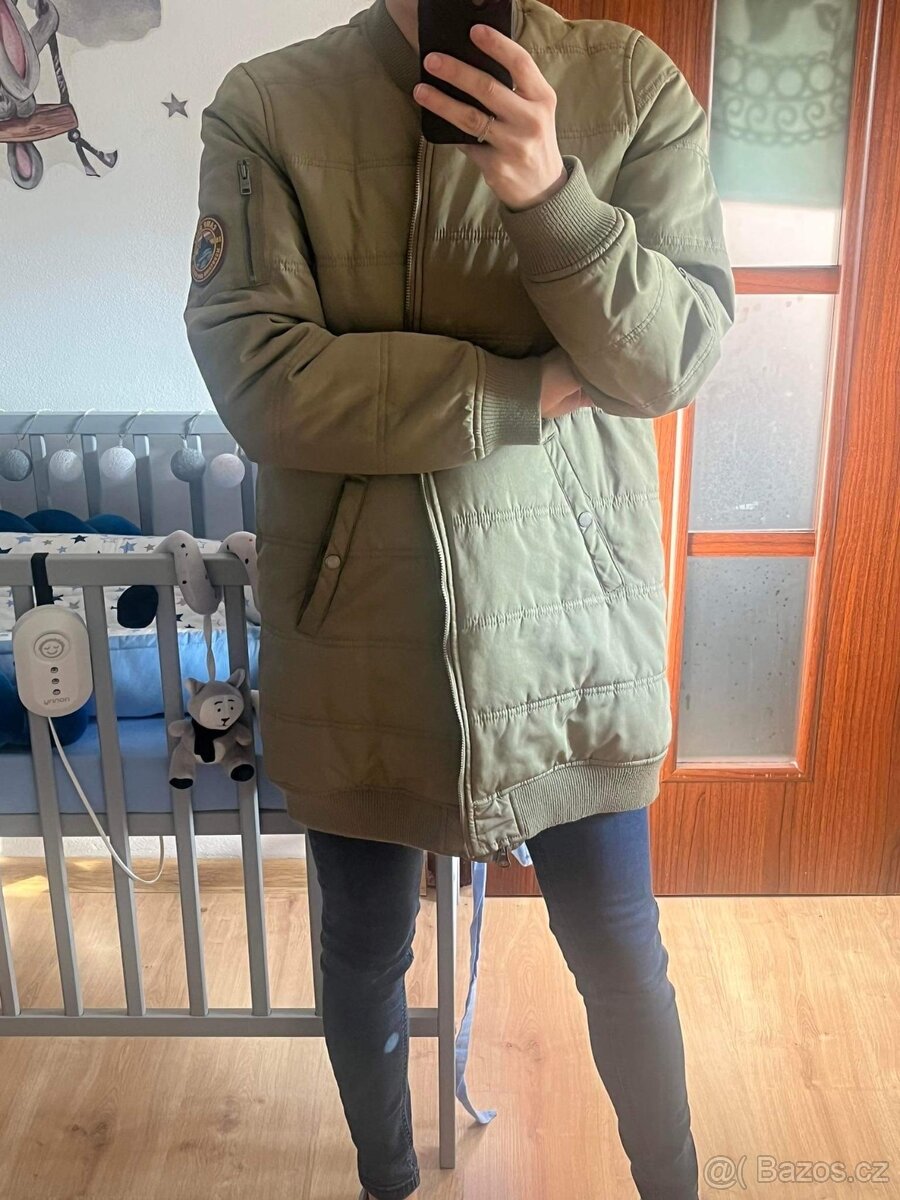 Krásný bomber roxy