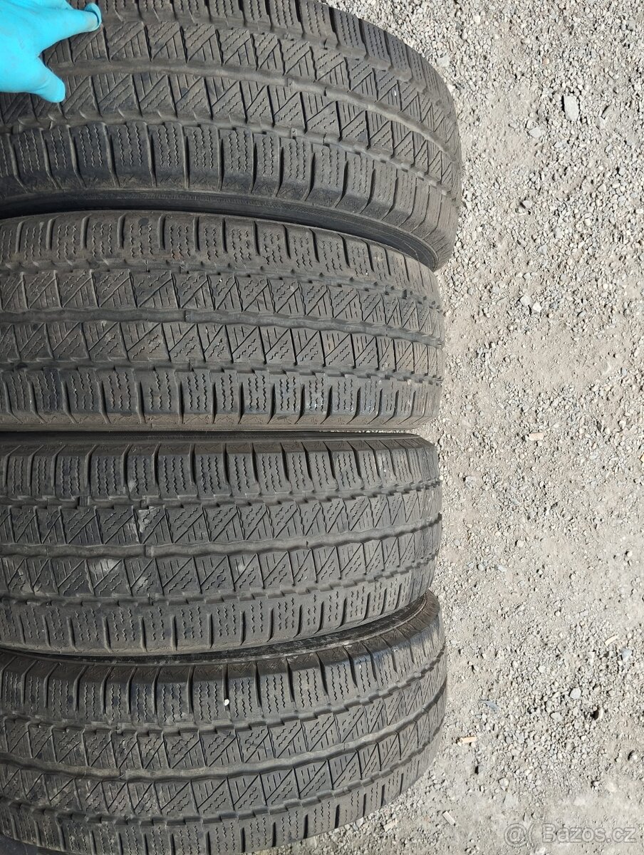 215/65/16c 109/107r Zeetex - zimní pneu 4ks dodávkové
