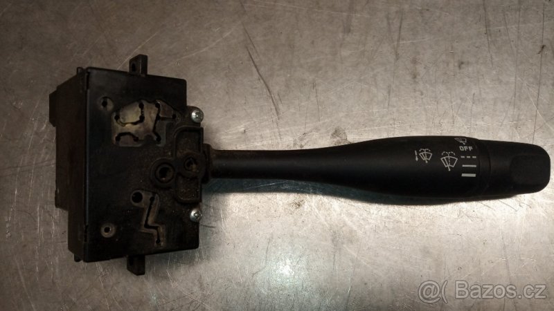 Prodám páčku ovl. stěračů (pravý lucas) Nissan Primera P11
